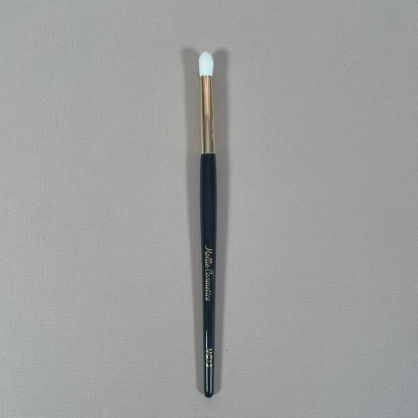MC13 - Eyeshadow Crease Brush