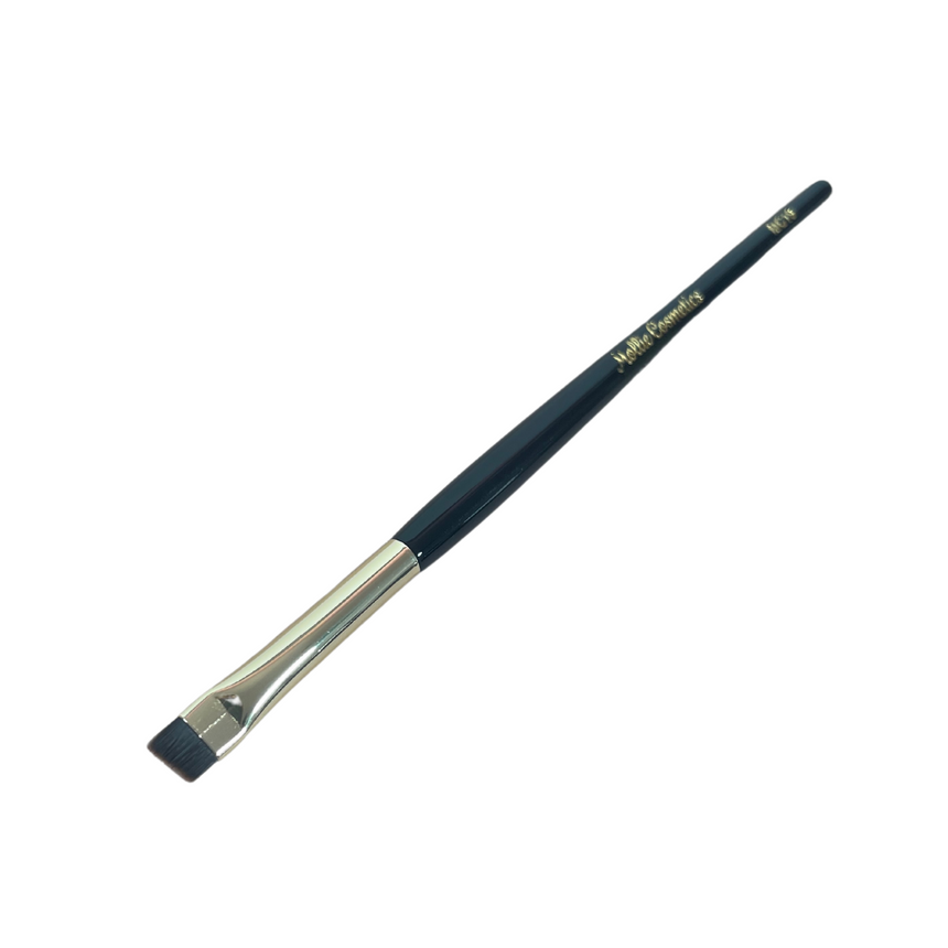 MC19 - Flat Angled Brush (Liner/Brows/Lips)